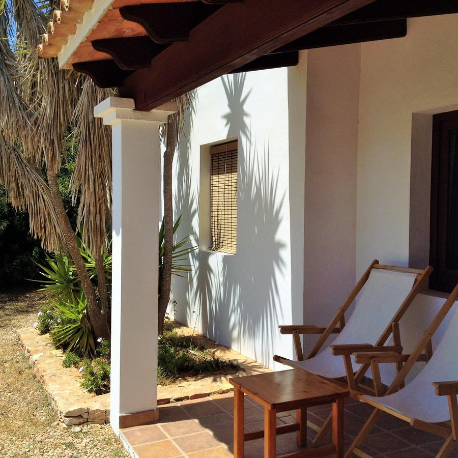 Apartamentos Laura Playa De Migjorn Eksteriør billede